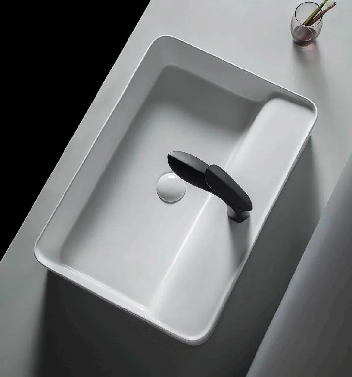 Wholesale Ceramic Basin Sanitaryware Sink in Bathroom Sinks